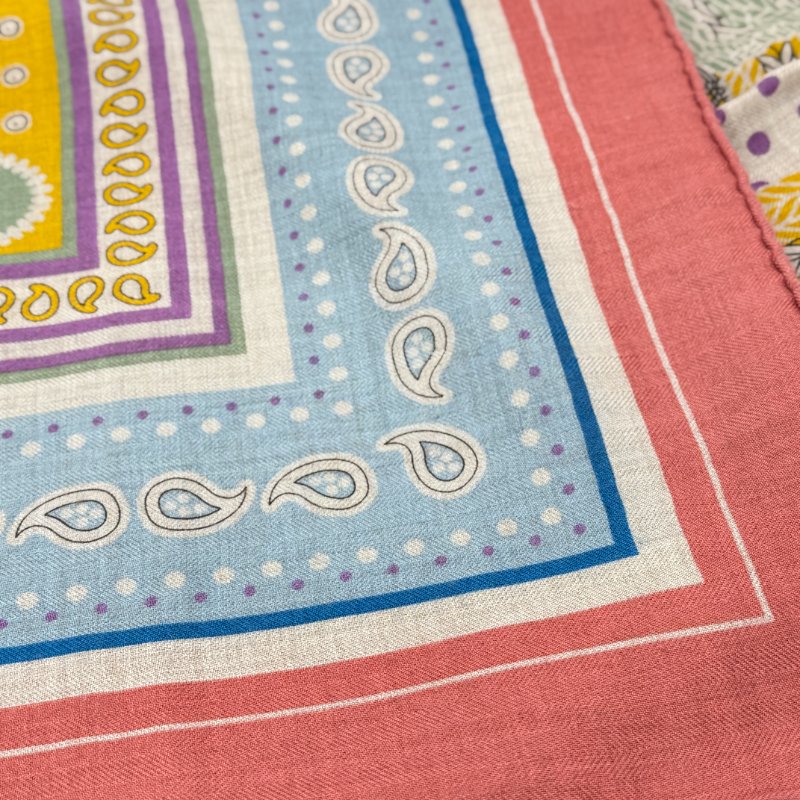 （未使用♥️專櫃 48,900）HERMES 愛馬仕 高級官的馬鞍具 SELLE DE DIGNITAIRE Carré 140 羊絨披肩 圍巾｜2022年-3