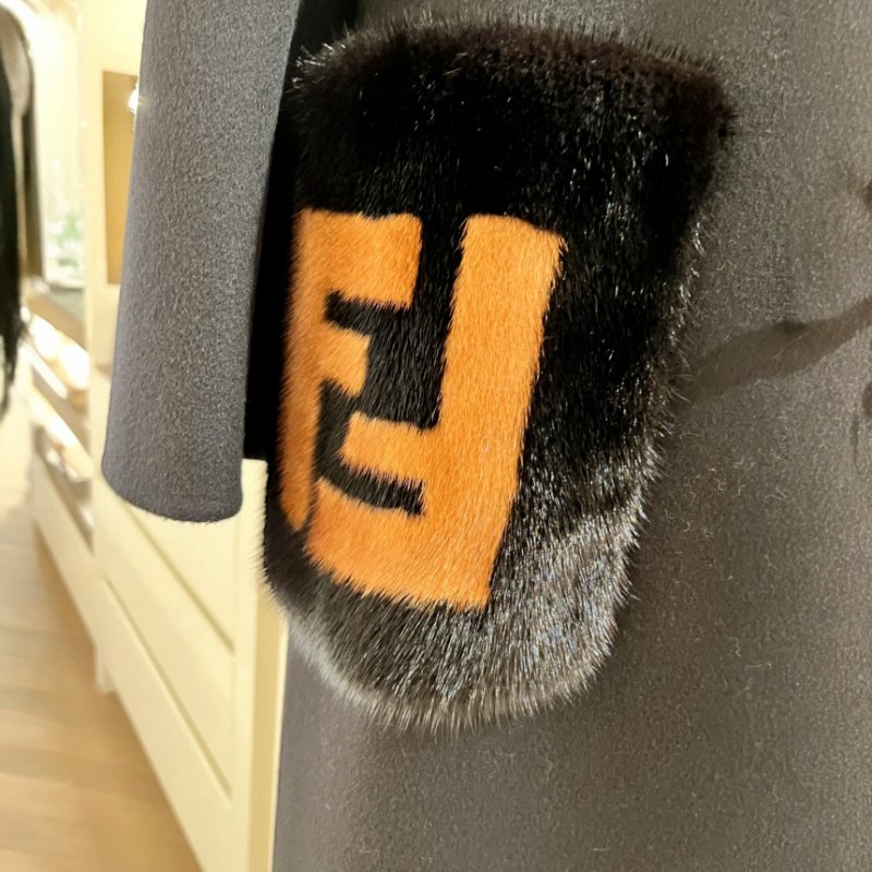 🎉新品好折扣✨Fendi 女款 FF8948 貂毛皮草口袋配刷毛羊毛大衣 EU40S-M/42M-L(兩款尺寸可選)-12