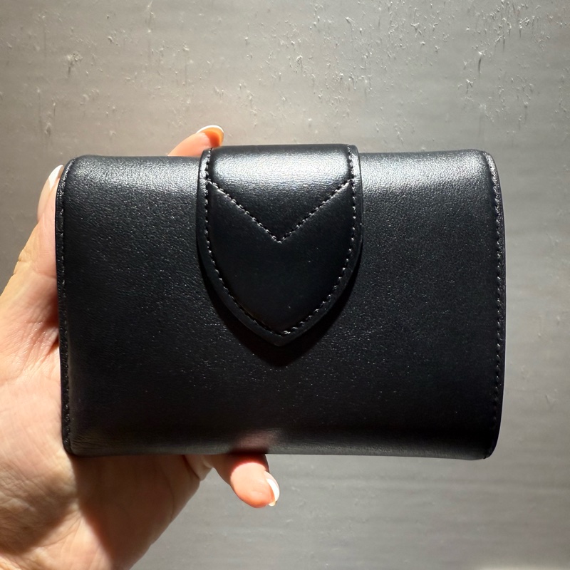 Louis Vuitton 內裡桃紅短夾-1