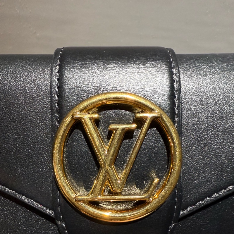 Louis Vuitton 內裡桃紅短夾-2