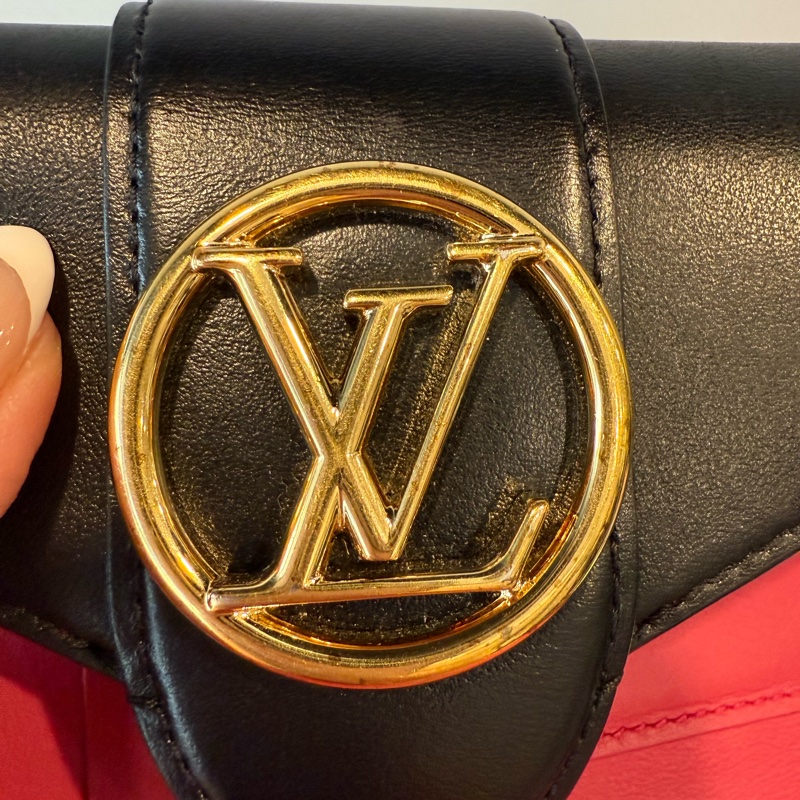 Louis Vuitton 內裡桃紅短夾-17