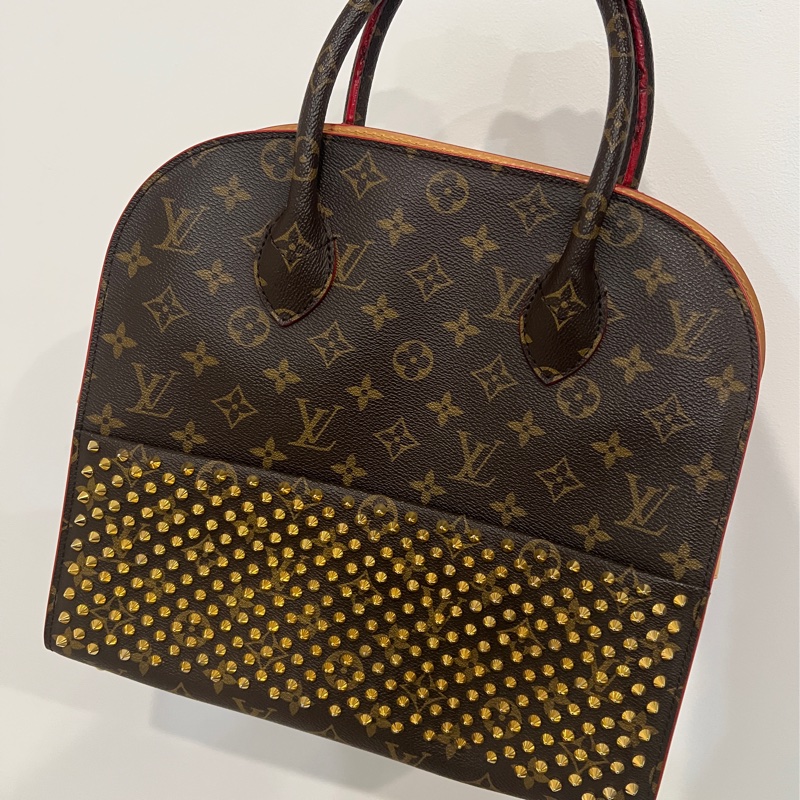 Louis Vuitton x Christian Louboutin 聯名款M41234 小馬皮革卯釘手提包-1