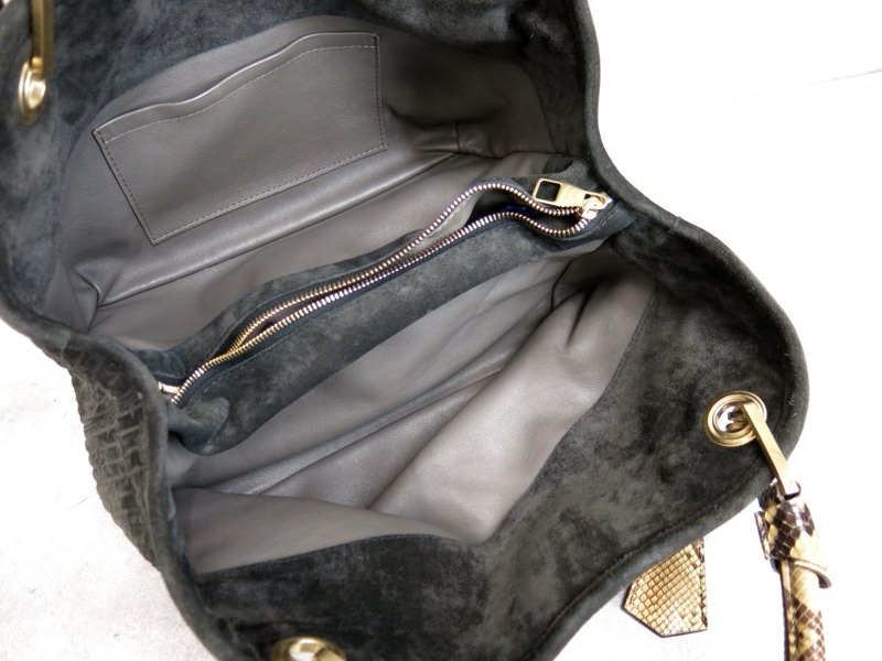 LOUIS VUITTON 2008秋冬走秀限量款稀有蟒蛇皮絨面皮革手提包M95811-10