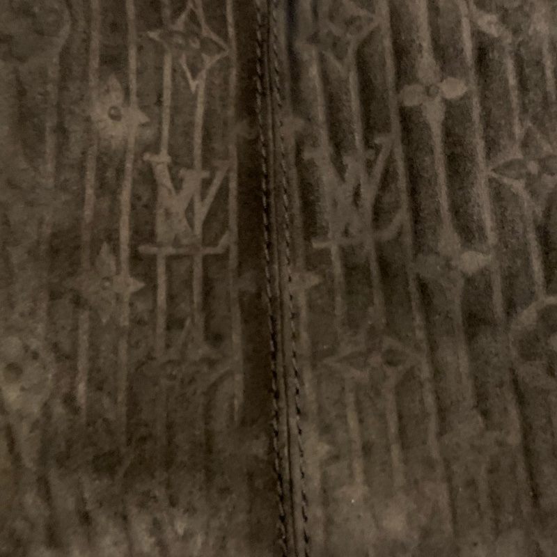 LOUIS VUITTON 2008秋冬走秀限量款稀有蟒蛇皮絨面皮革手提包M95811-21