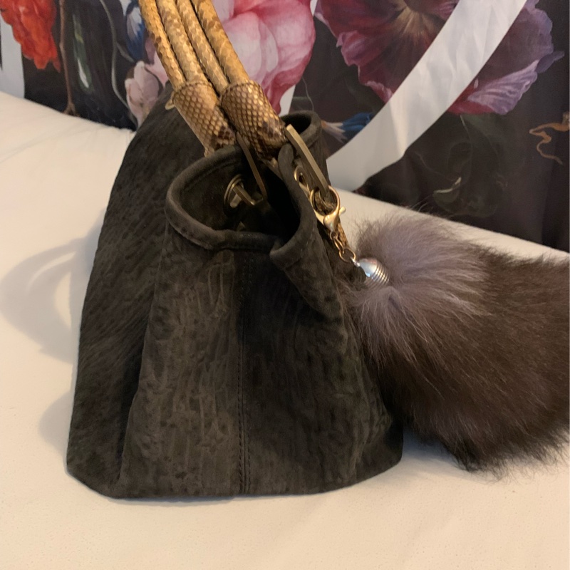 LOUIS VUITTON 2008秋冬走秀限量款稀有蟒蛇皮絨面皮革手提包M95811-41