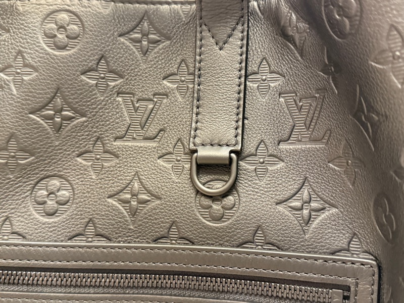 LV Excursion Tote 黑色皮革經典花紋托特包-2