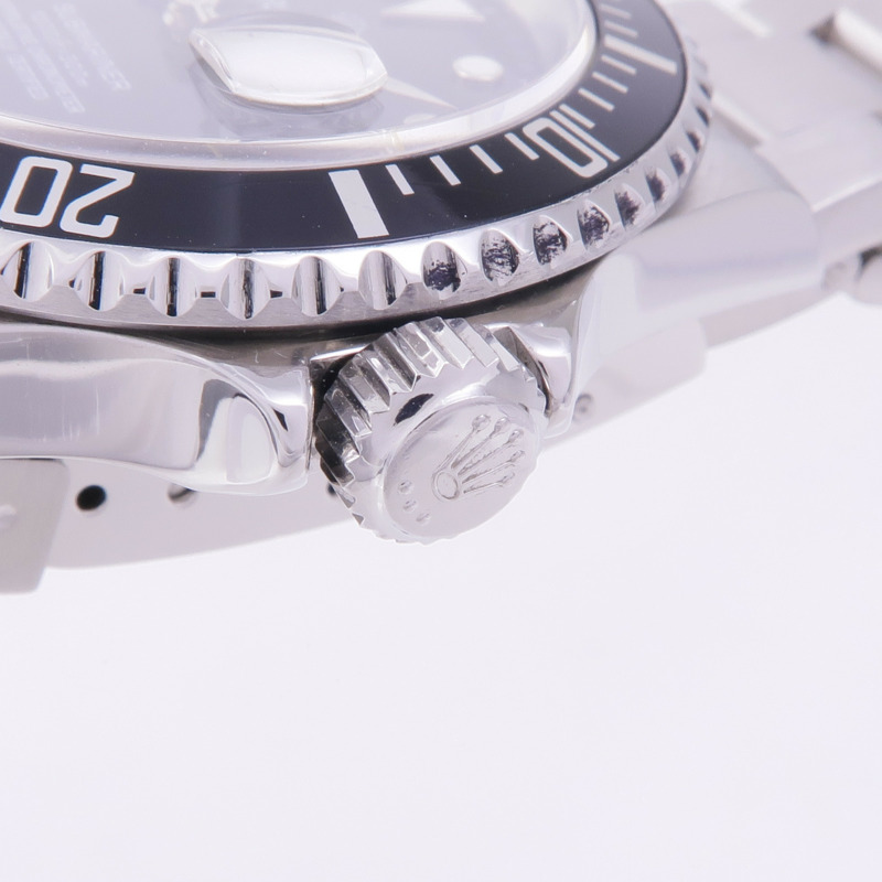 ROLEX Submariner Date 16610LN-9