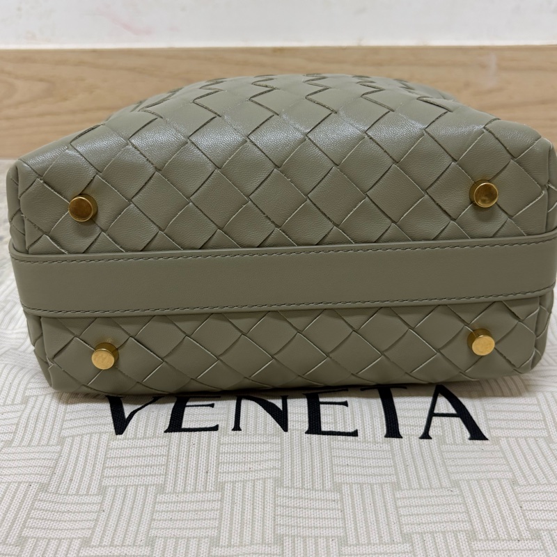 Bottega Veneta BV Wallace Mini 飯盒包 洞石綠-2