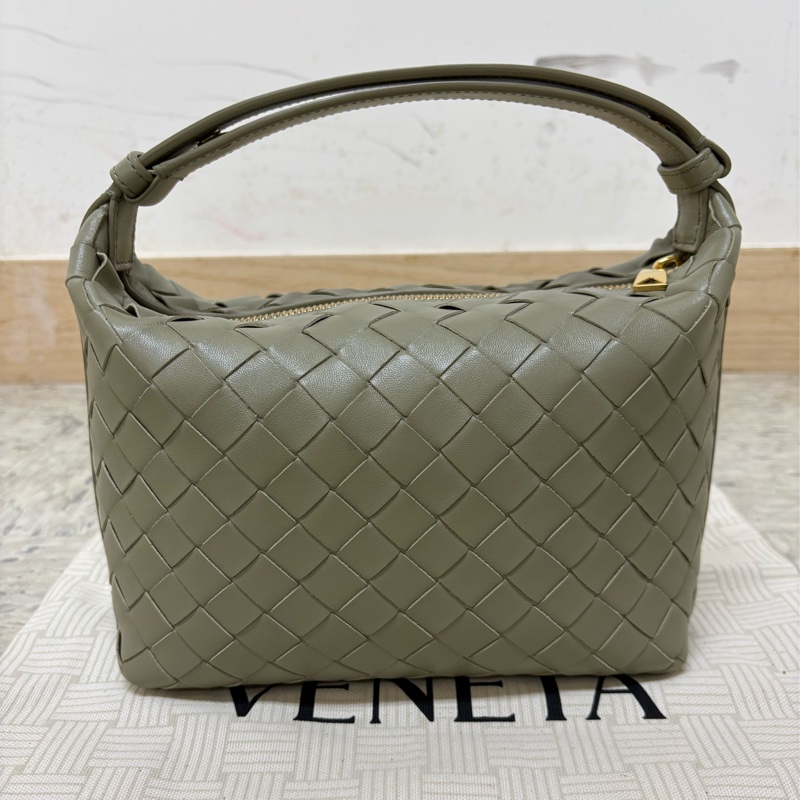 Bottega Veneta BV Wallace Mini 飯盒包 洞石綠-4