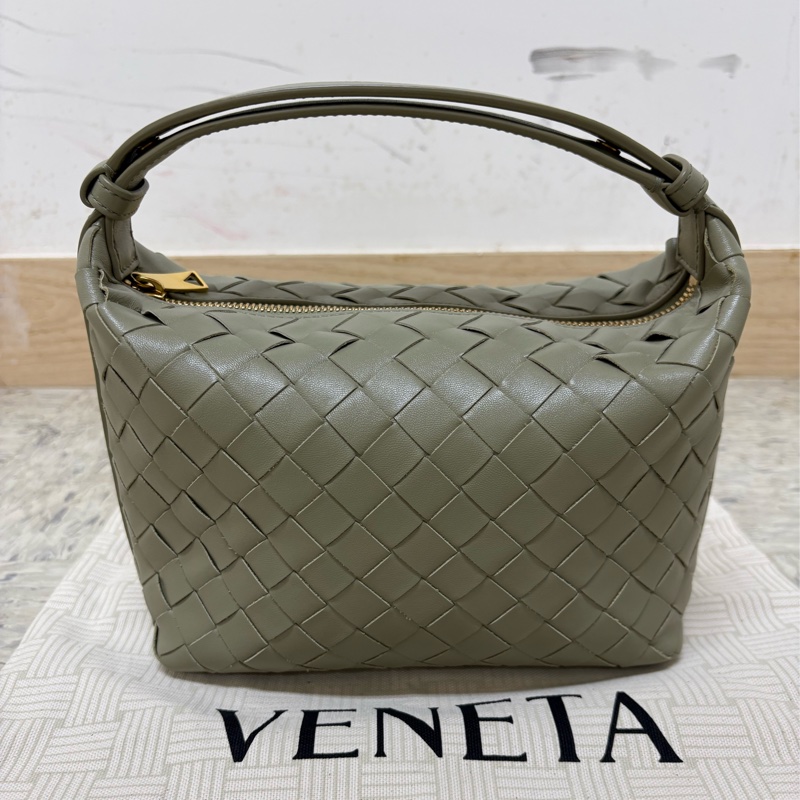 Bottega Veneta BV Wallace Mini 飯盒包 洞石綠-6
