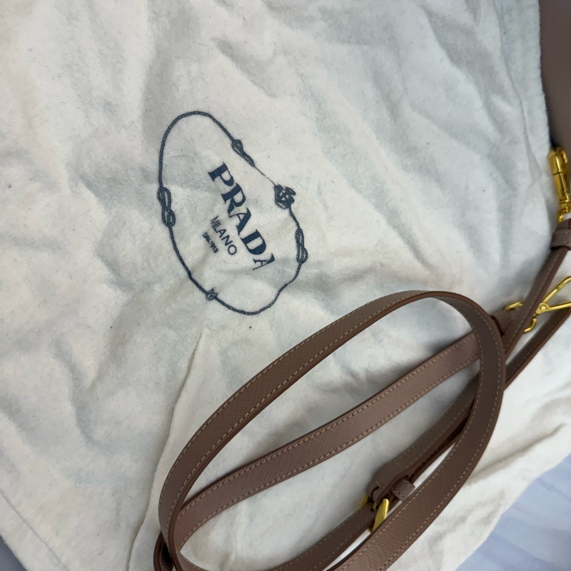 Prada 殺手包 奶茶色(大號)-降價-4