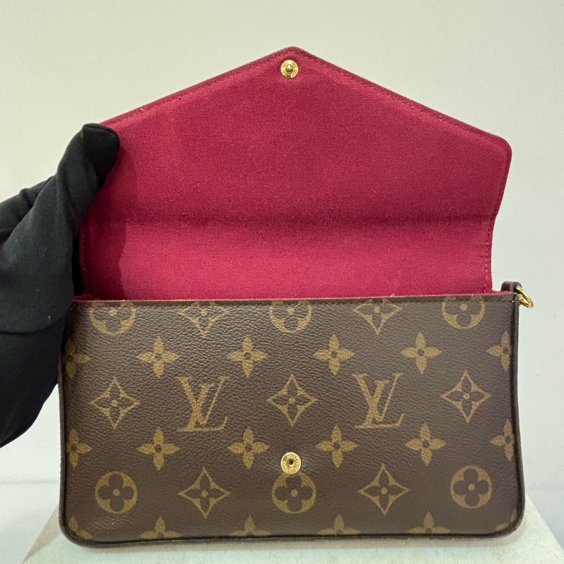 LV（M)紫紅內裡信封三合一WOC-7