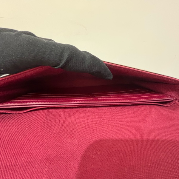 LV（M)紫紅內裡信封三合一WOC-10