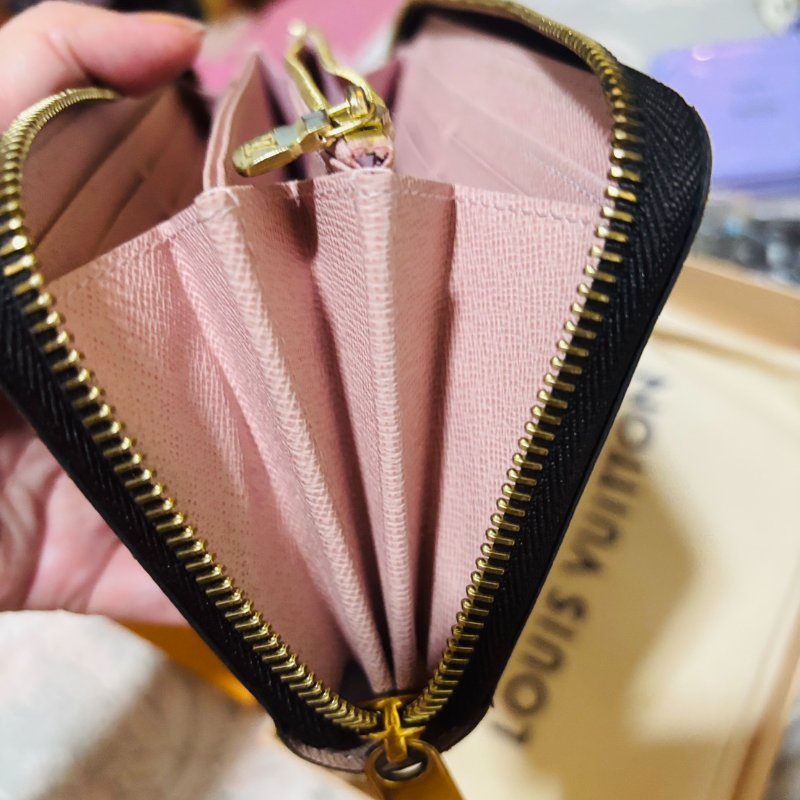 LV老花長夾粉色內裡-1