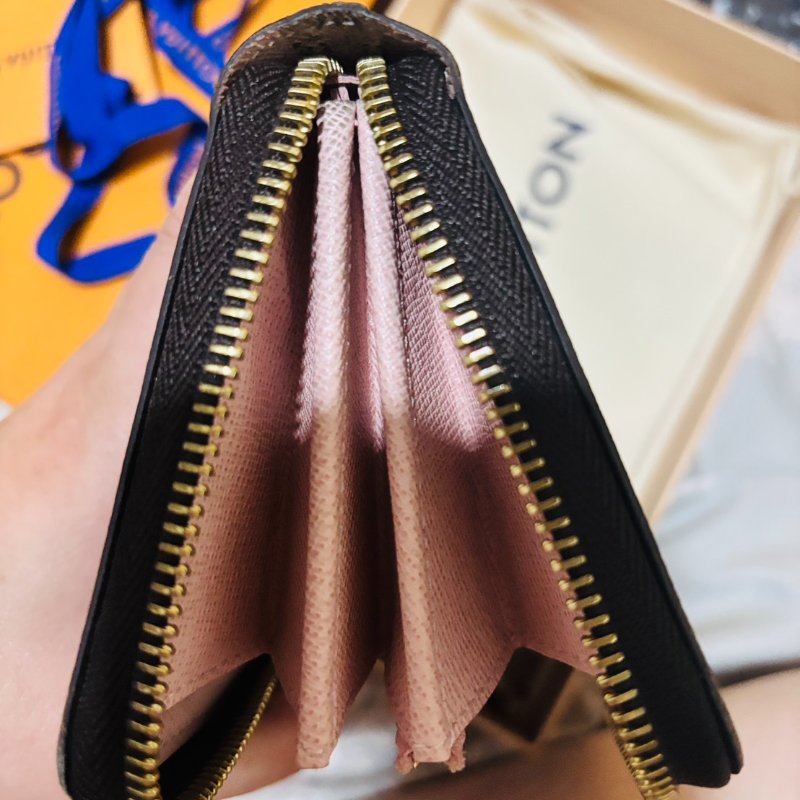 LV老花長夾粉色內裡-3