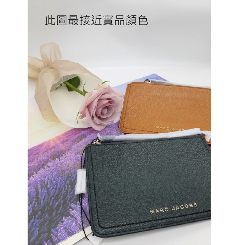 MARC JACOBS【 馬克賈伯】Groove 金屬LOGO防刮皮革拉鍊式手拿包 三色可選-3
