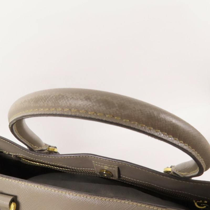 PRADA Saffiano皮革Shoulder Bag金扣肩背袋-15