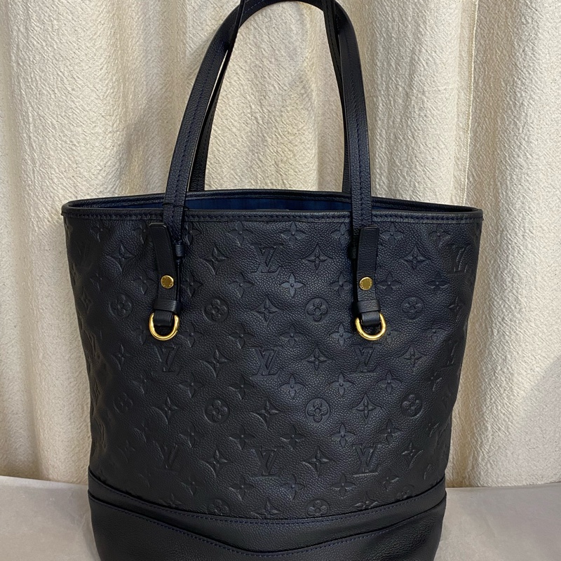 LouisVuitton 藏藍色 全皮壓紋tote包 可手提單肩-1