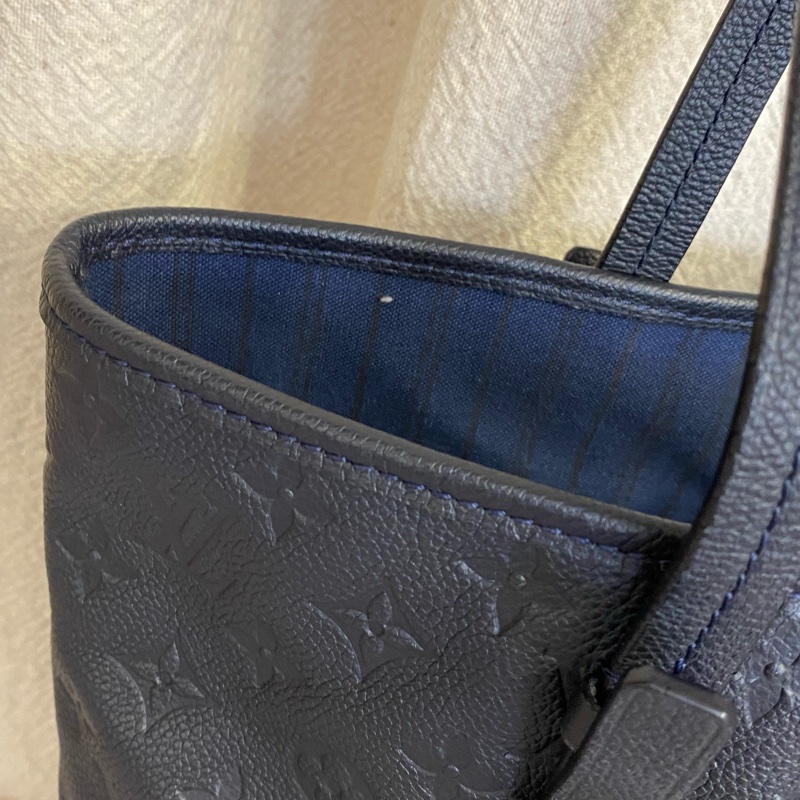 LouisVuitton 藏藍色 全皮壓紋tote包 可手提單肩-3
