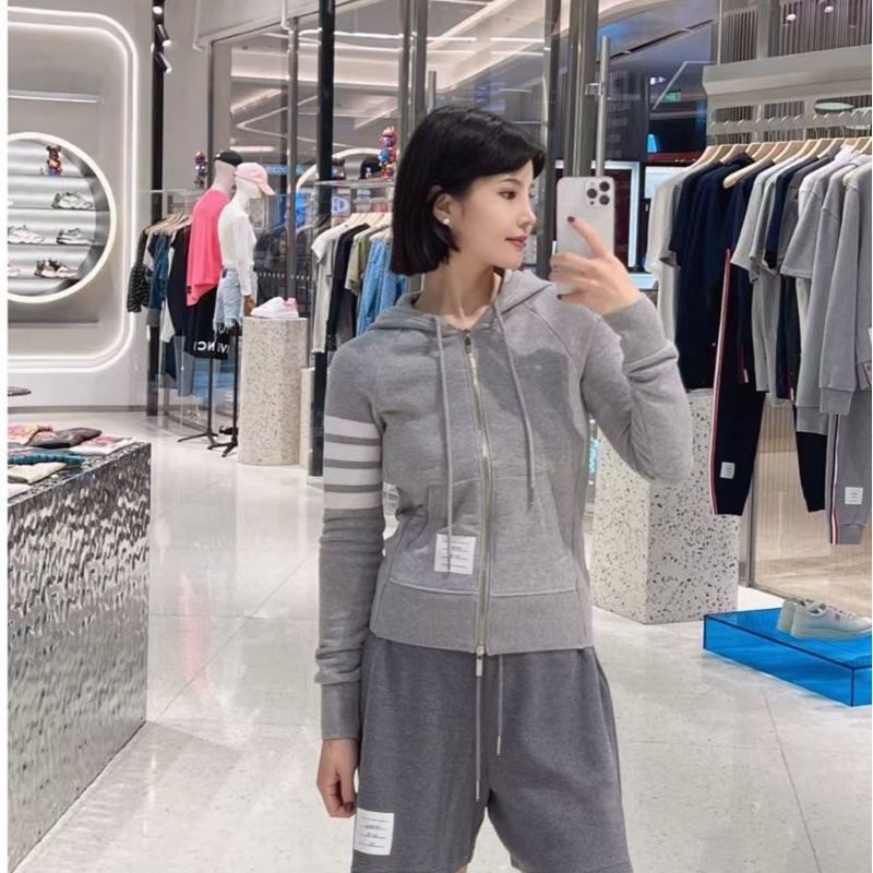 促銷品 Thom Browne 女款 灰色 四道槓 連帽外套 #38 40-3