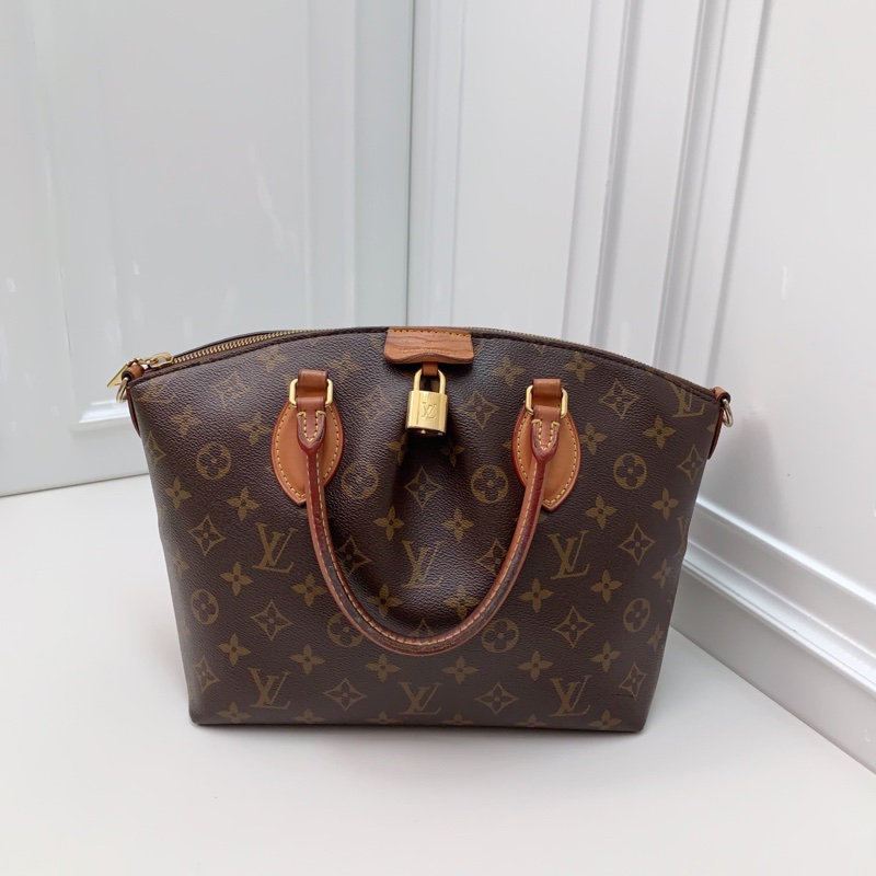 9成新 LV路易威登 芯片款老花餃子包-1