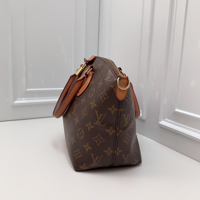 9成新 LV路易威登 芯片款老花餃子包-3