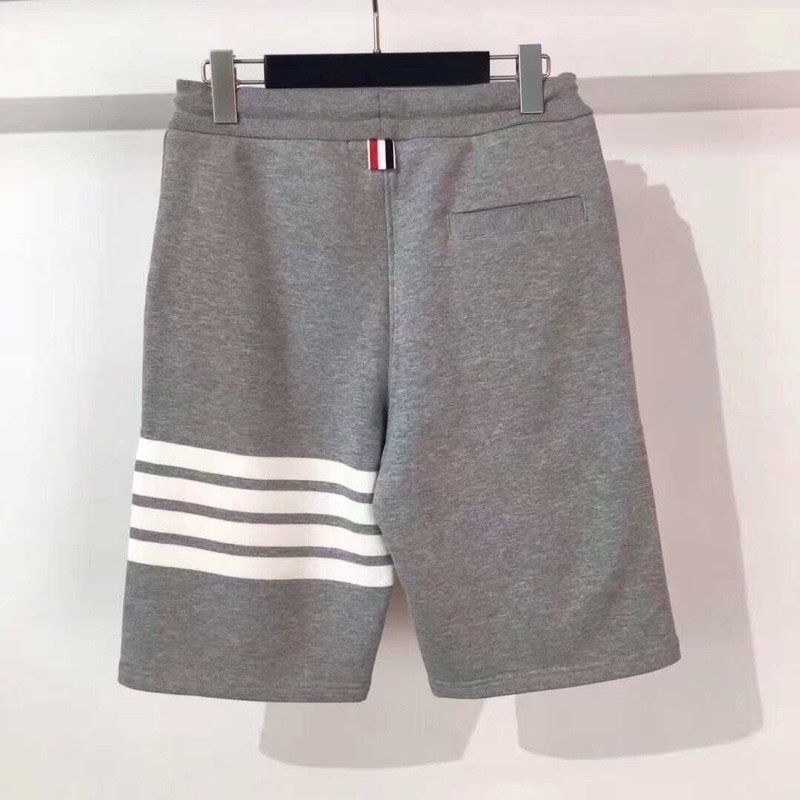 Thom Browne 男款  四道槓 休閒短褲 #3 4 5  碼-1