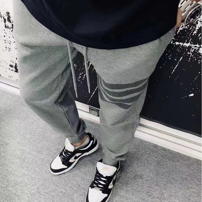 促銷品 Thom Browne 男款 深灰色 四道槓 運動褲 #3-2