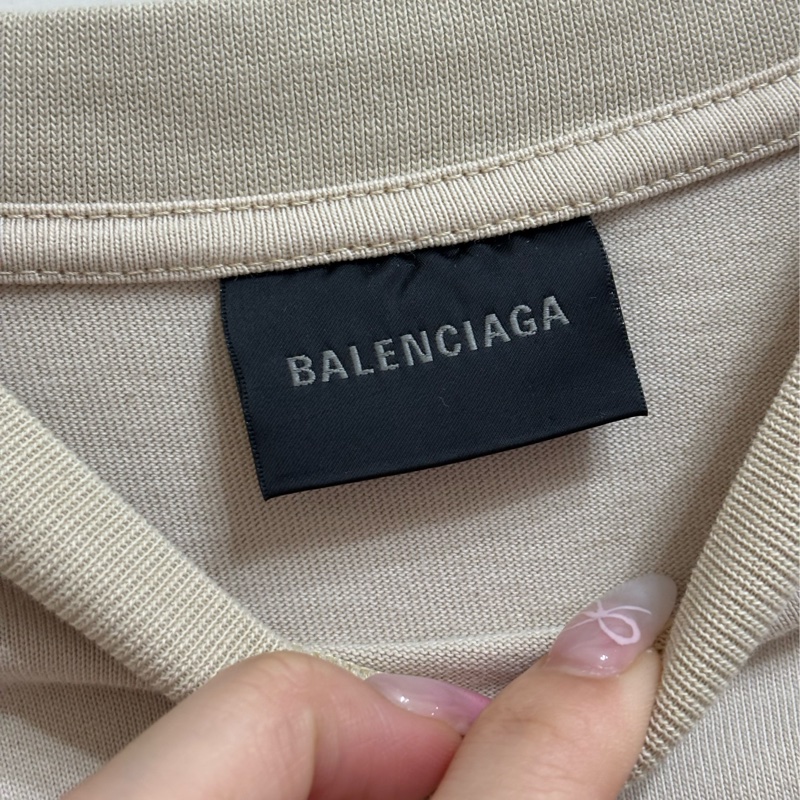 Balenciaga 奶茶色T恤-4