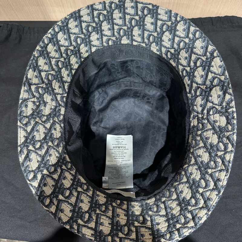 Dior迪奧印花黑扣帽子-4