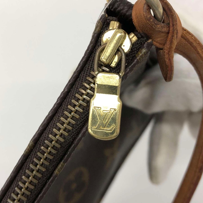 【二手精品】Louis Vuitton Monogram Pochette Accessoires M51980 麻將包 腋下包 經典停產款-5