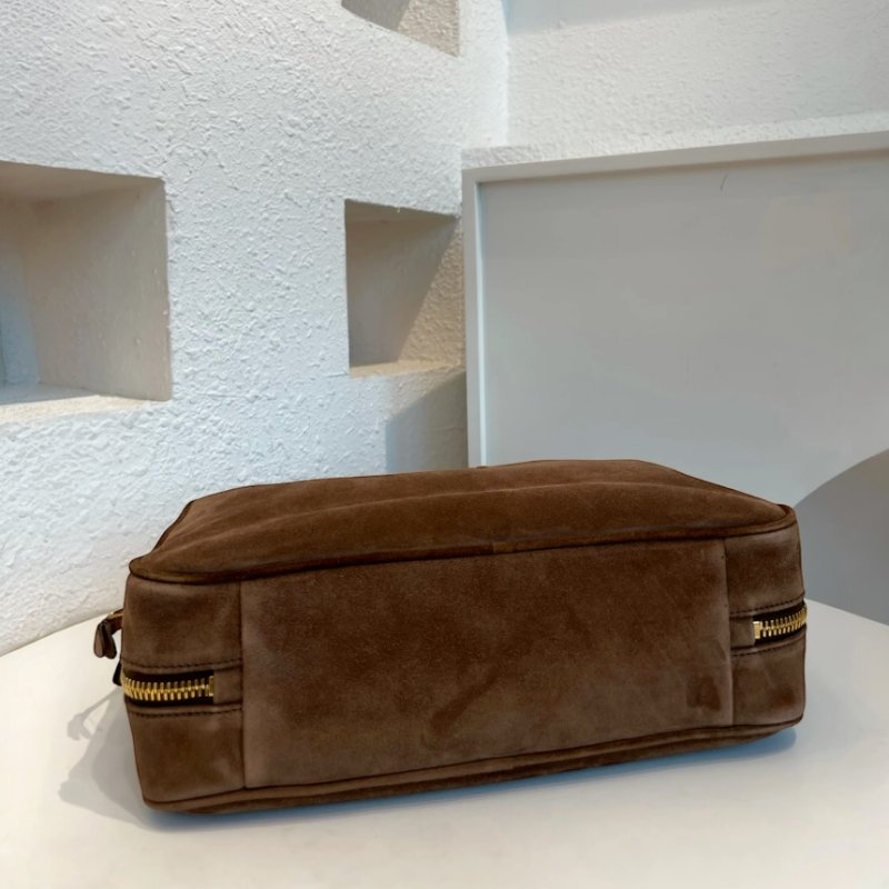 🎉新品好折扣✨Miu Miu 5BB117 大款麂皮 Beau 保齡球包 可可棕色-3