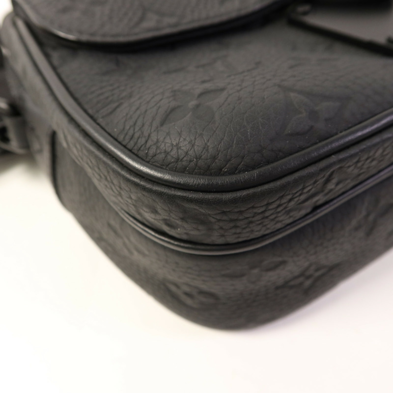 LOUIS VUITTON Taurillon S Lock Messenger手挽肩背兩用袋-10