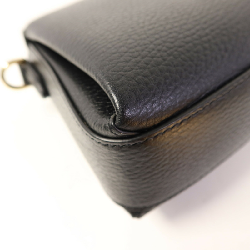 GUCCI 牛皮皮革Chain Shoulder金扣鏈帶肩背袋-13