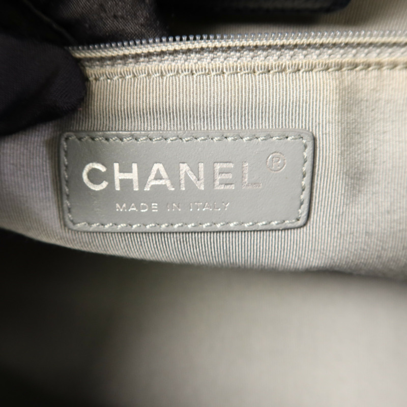 CHANEL 牛皮皮革Shoulder Bag銀扣肩背袋-6