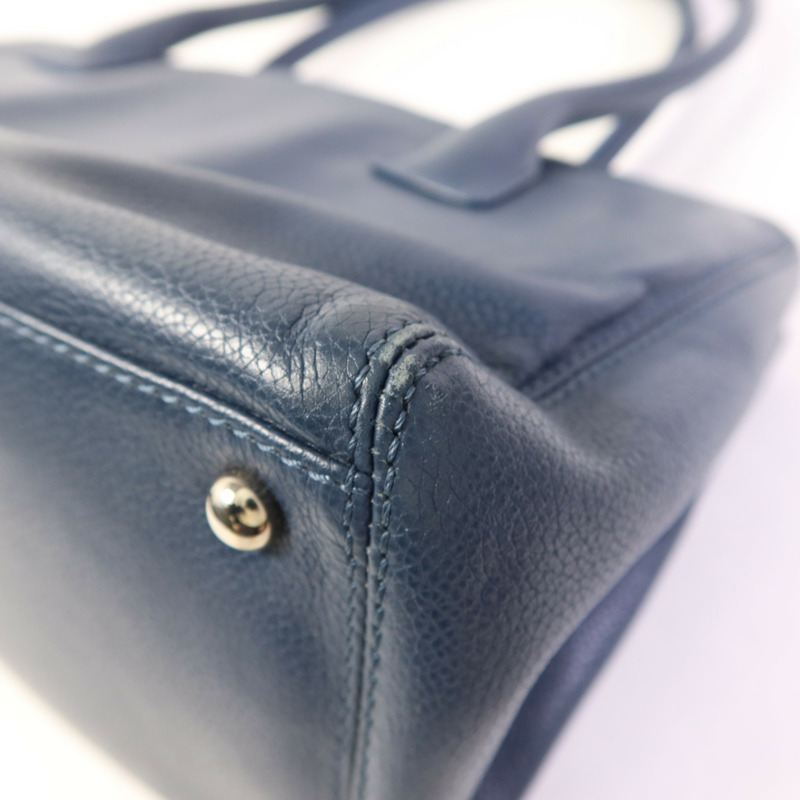 CHANEL 牛皮皮革Shoulder Bag銀扣肩背袋-12