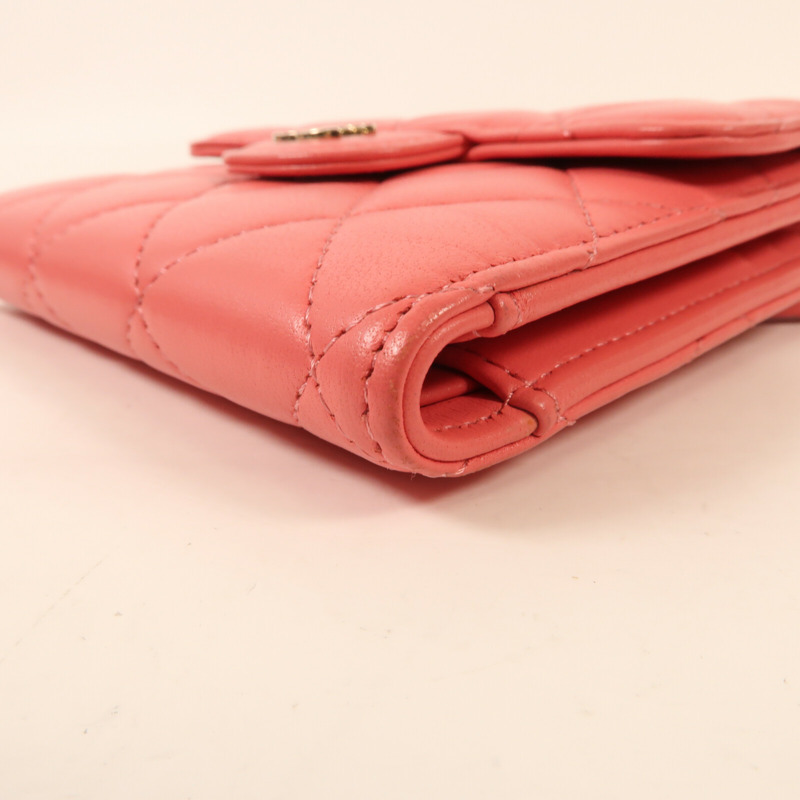 CHANEL 牛皮皮革Wallet金扣錢包-11