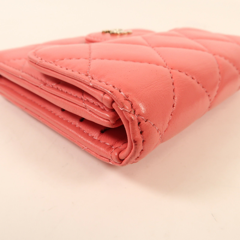 CHANEL 牛皮皮革Wallet金扣錢包-12