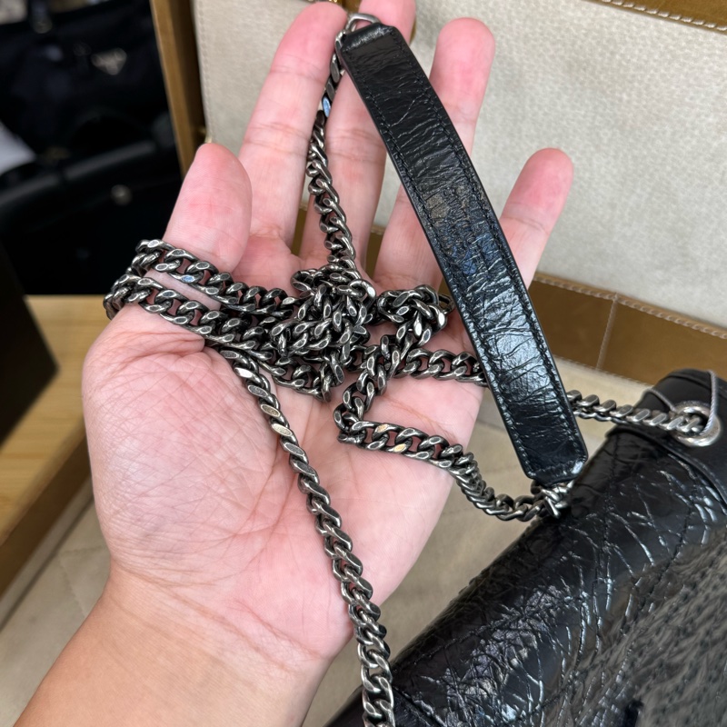 Saint Laurent (YSL) 黑色亮蠟牛皮mini Niki鏈包🖤近期新款-15