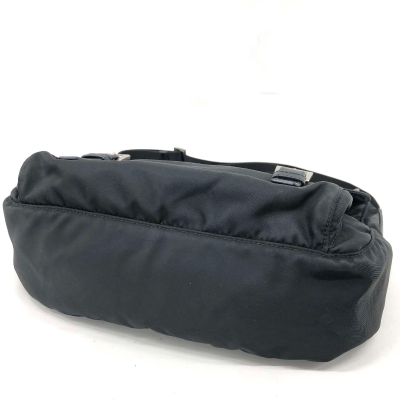 【二手精品】Prada Nylon × Leather Shoulder Bag 黑色尼龍拼皮革斜背包-3