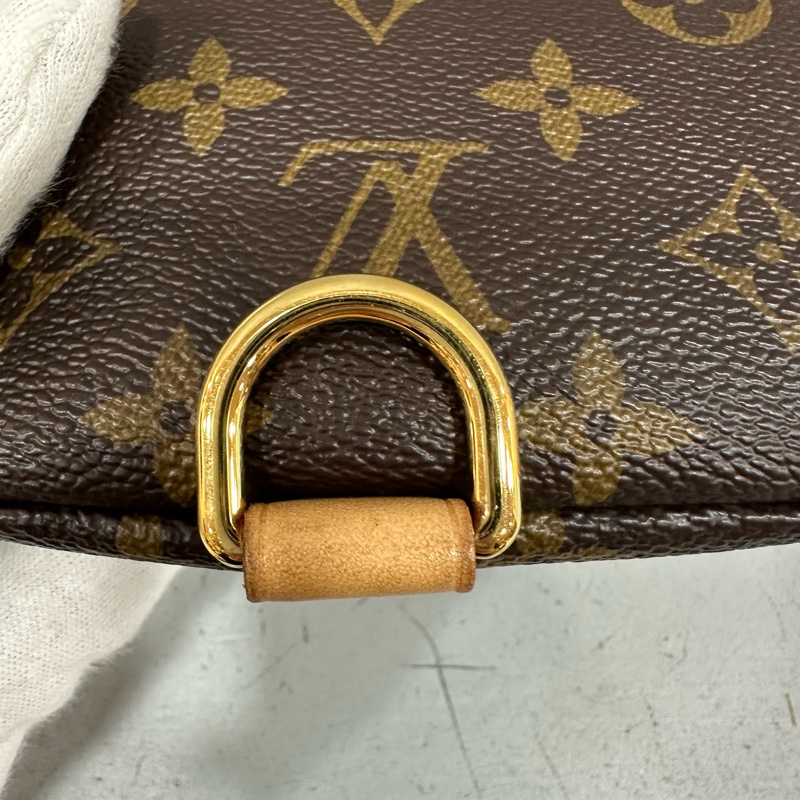 LV M43644 原花金釦胸口包 晶片款-10