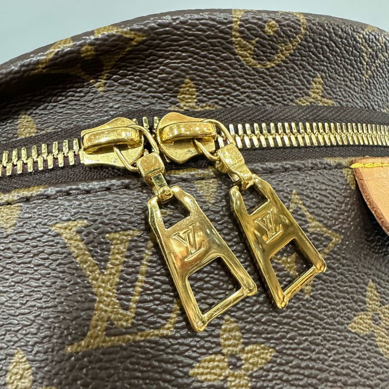 LV M43644 原花金釦胸口包 晶片款-38