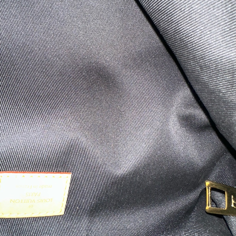 LV M43644 原花金釦胸口包 晶片款-42