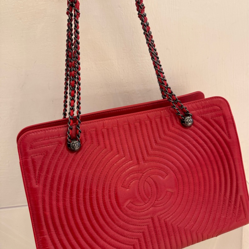 Chanel 紅色三夾層鏈肩背包-0