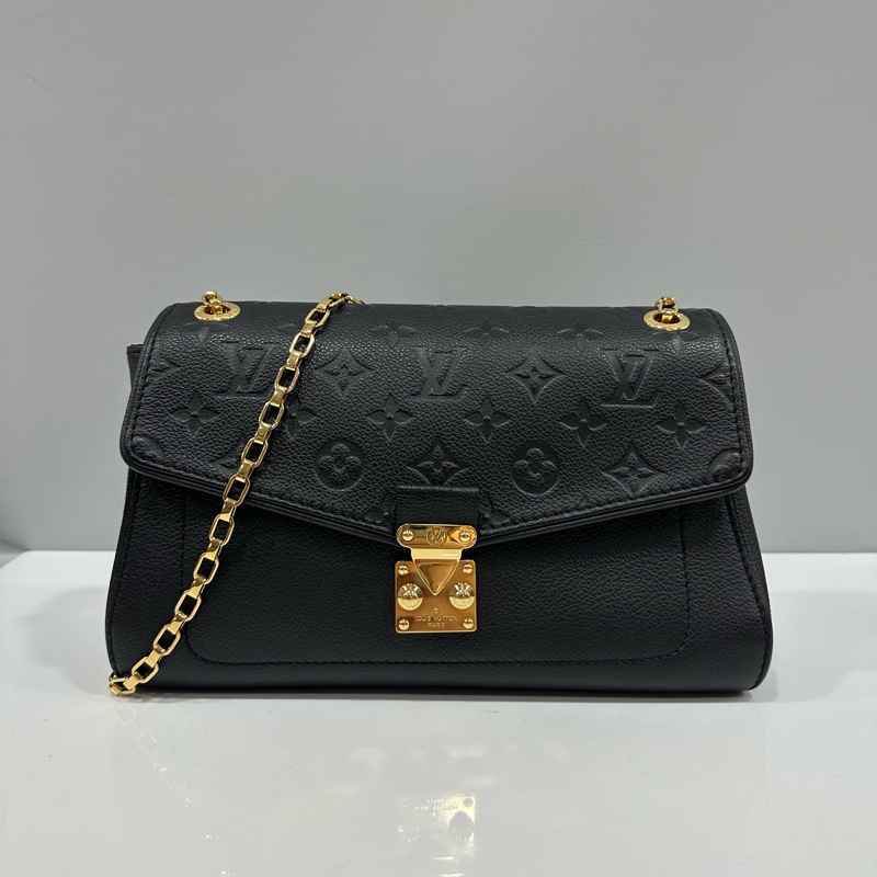 LV M48931 黑牛皮壓紋金釦GERMAIN 斜背包PM-0