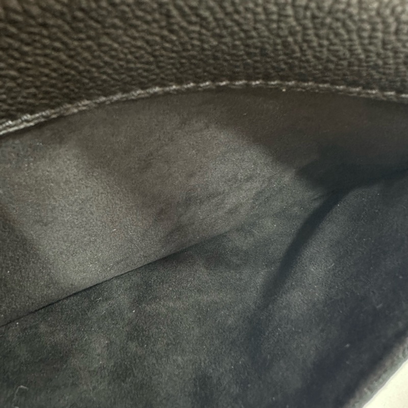 LV M48931 黑牛皮壓紋金釦GERMAIN 斜背包PM-25