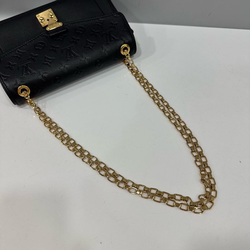 LV M48931 黑牛皮壓紋金釦GERMAIN 斜背包PM-34