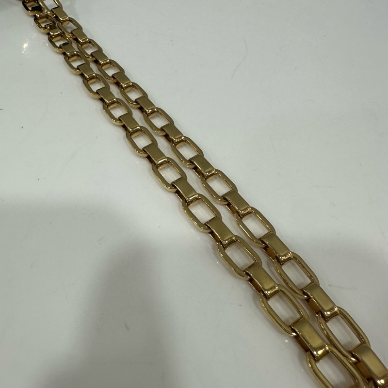 LV M48931 黑牛皮壓紋金釦GERMAIN 斜背包PM-39