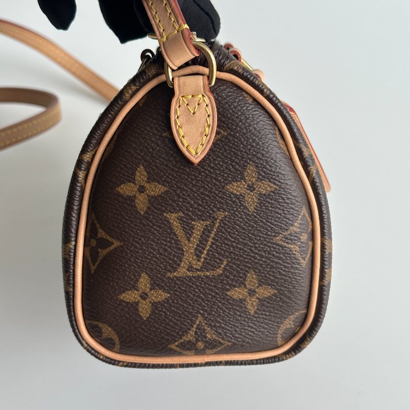 經典款🤎 Louis Vuitton LV 路易威登 Speedy Nano 斜背包-13