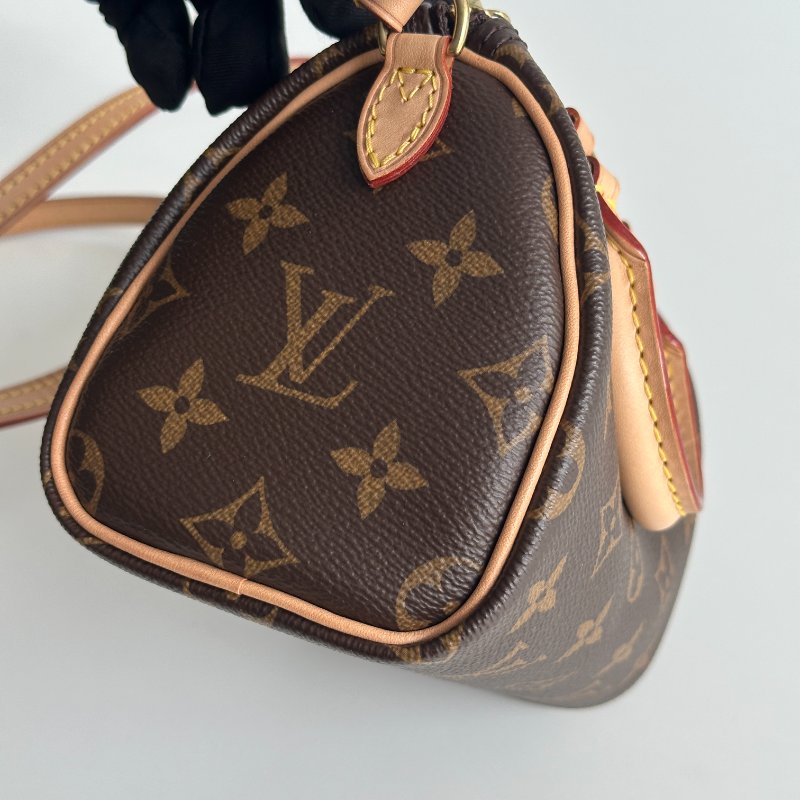 經典款🤎 Louis Vuitton LV 路易威登 Speedy Nano 斜背包-14